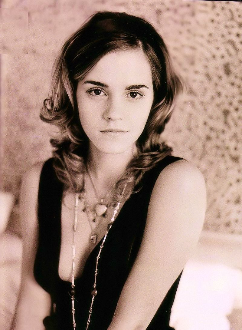 EEW_2005shoot_chloe_mallett_evening_standard_003.jpg