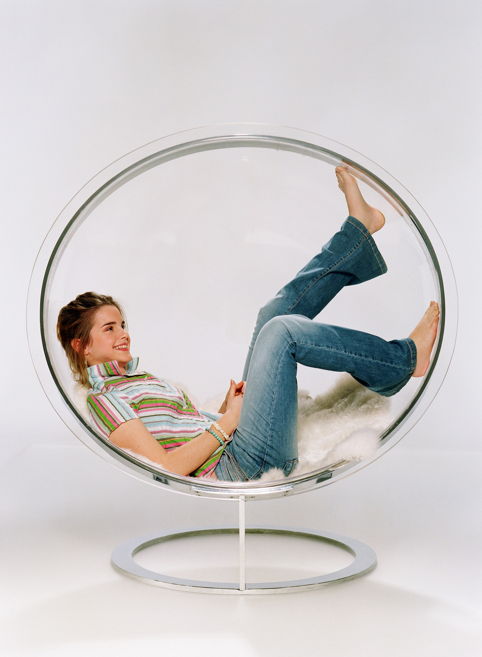 EEW_2005shoot_pink_magazine_002.jpg