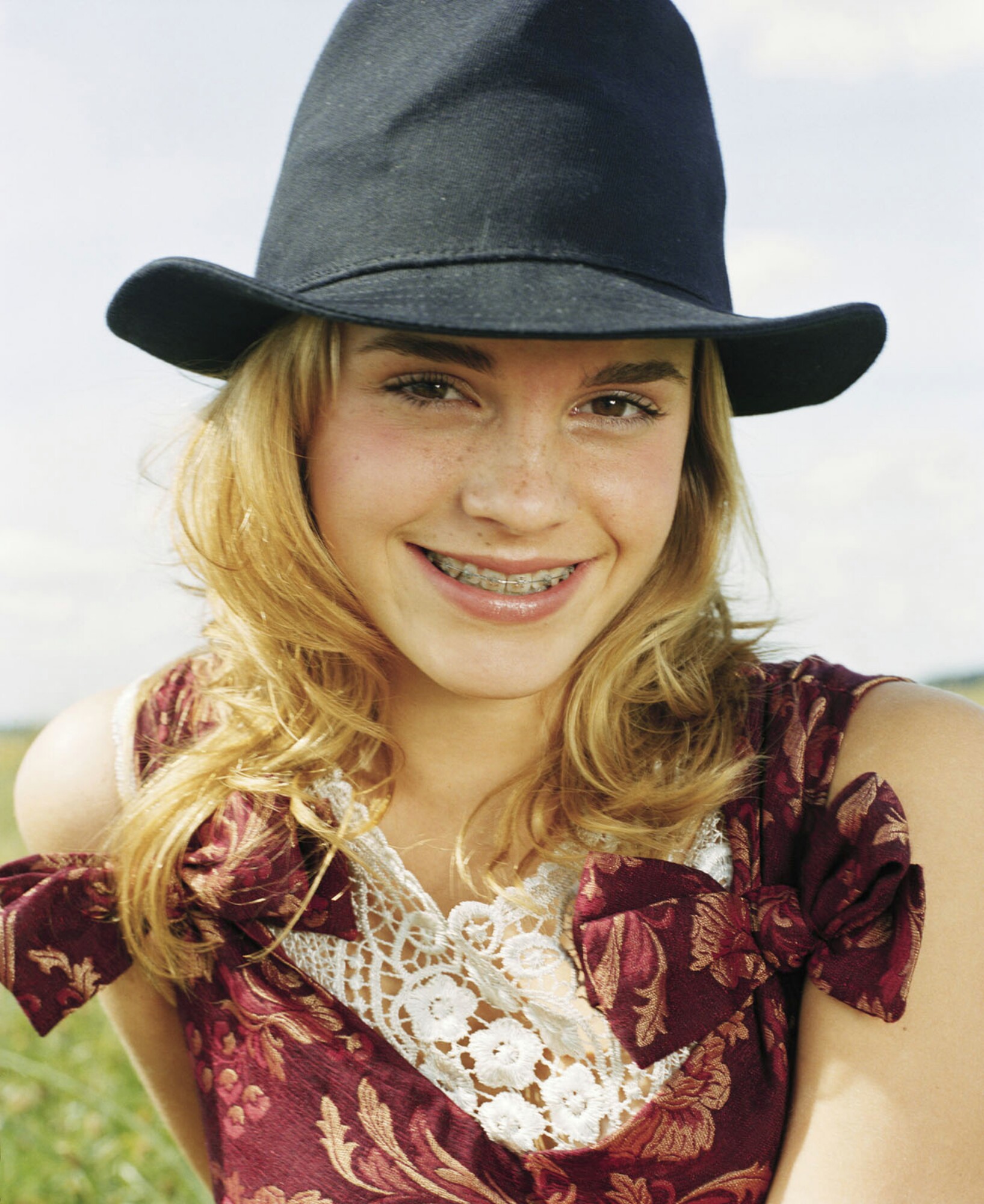 EEW_2005shoot_viki_forshee_elle_girl_009.jpg
