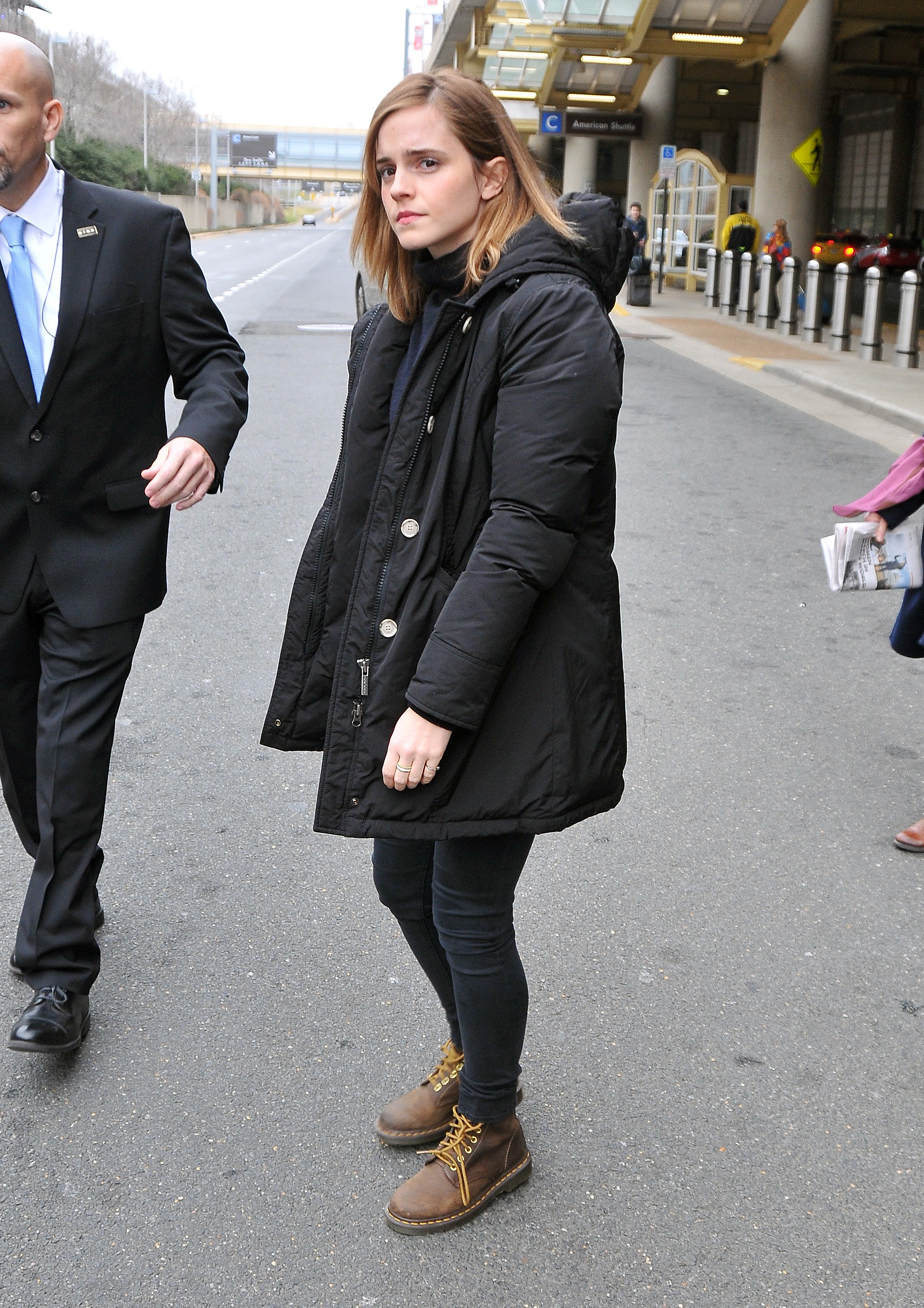 EEW_2017candid_jan20_arrives_in_washingtondc_with_her_mom_25.jpg EEW_2017candid_jan20_arrives_in_washingtondc_with_her_mom_25.jpg