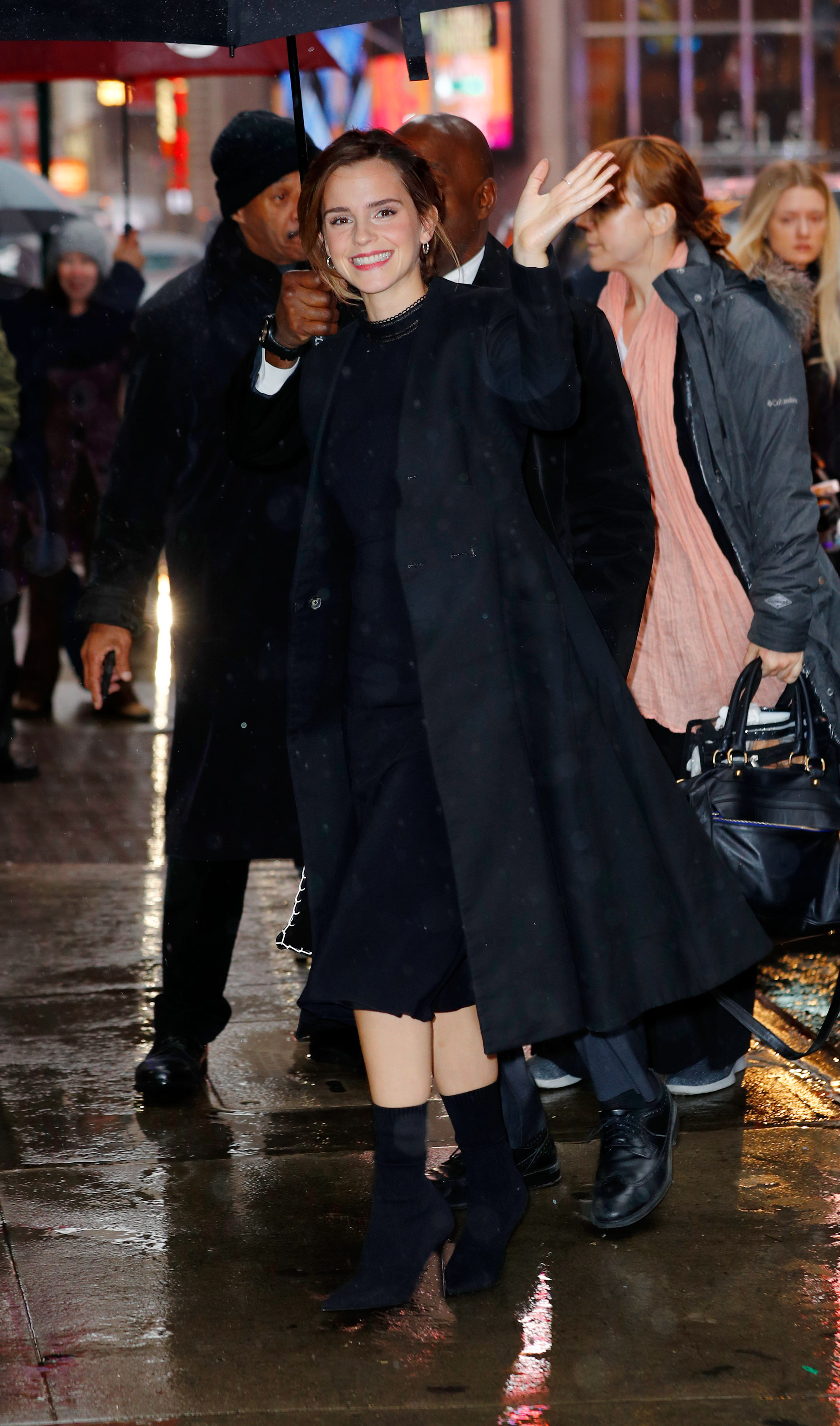 EEW_2017candid_mar10_goodmorning_america_in_nyc_arrival_07.jpg