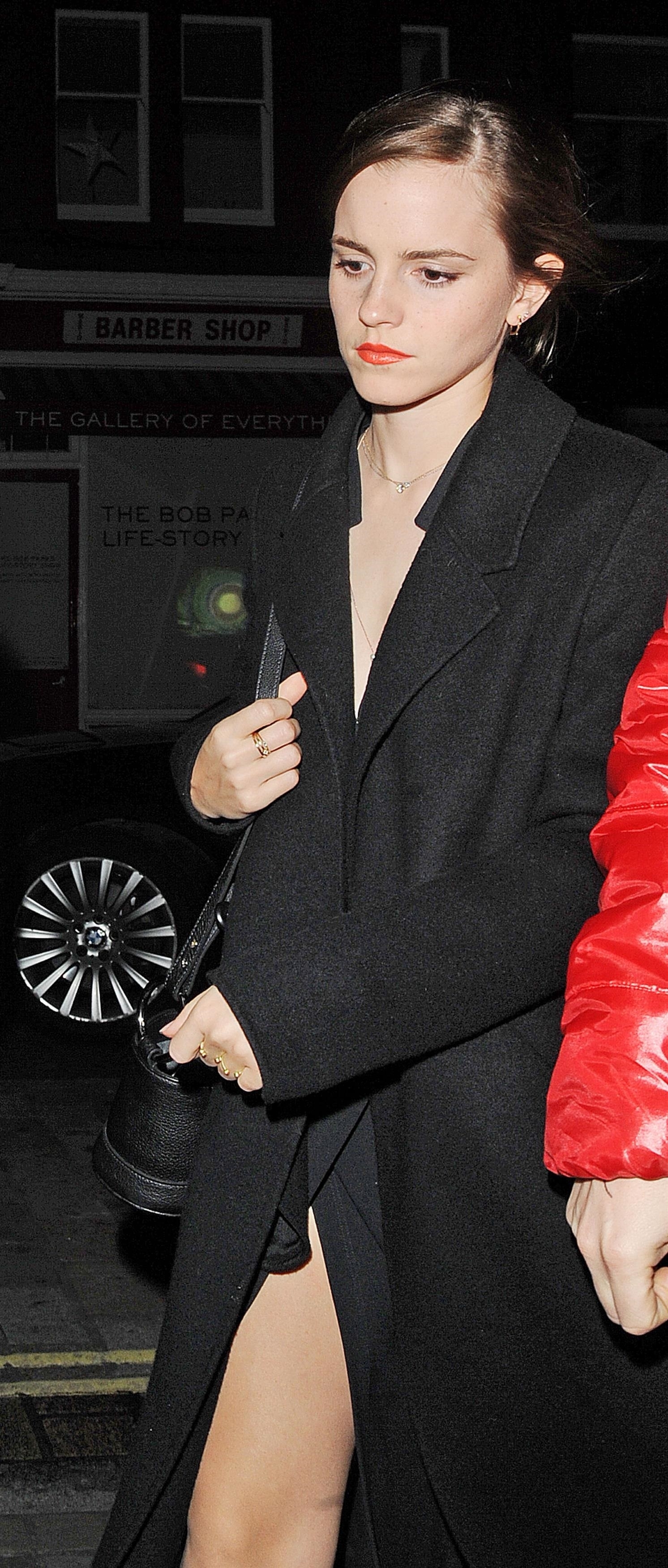 EEW_2017candid_oct21_arrives_at_chiltern_firehouse_in_london_003.jpg