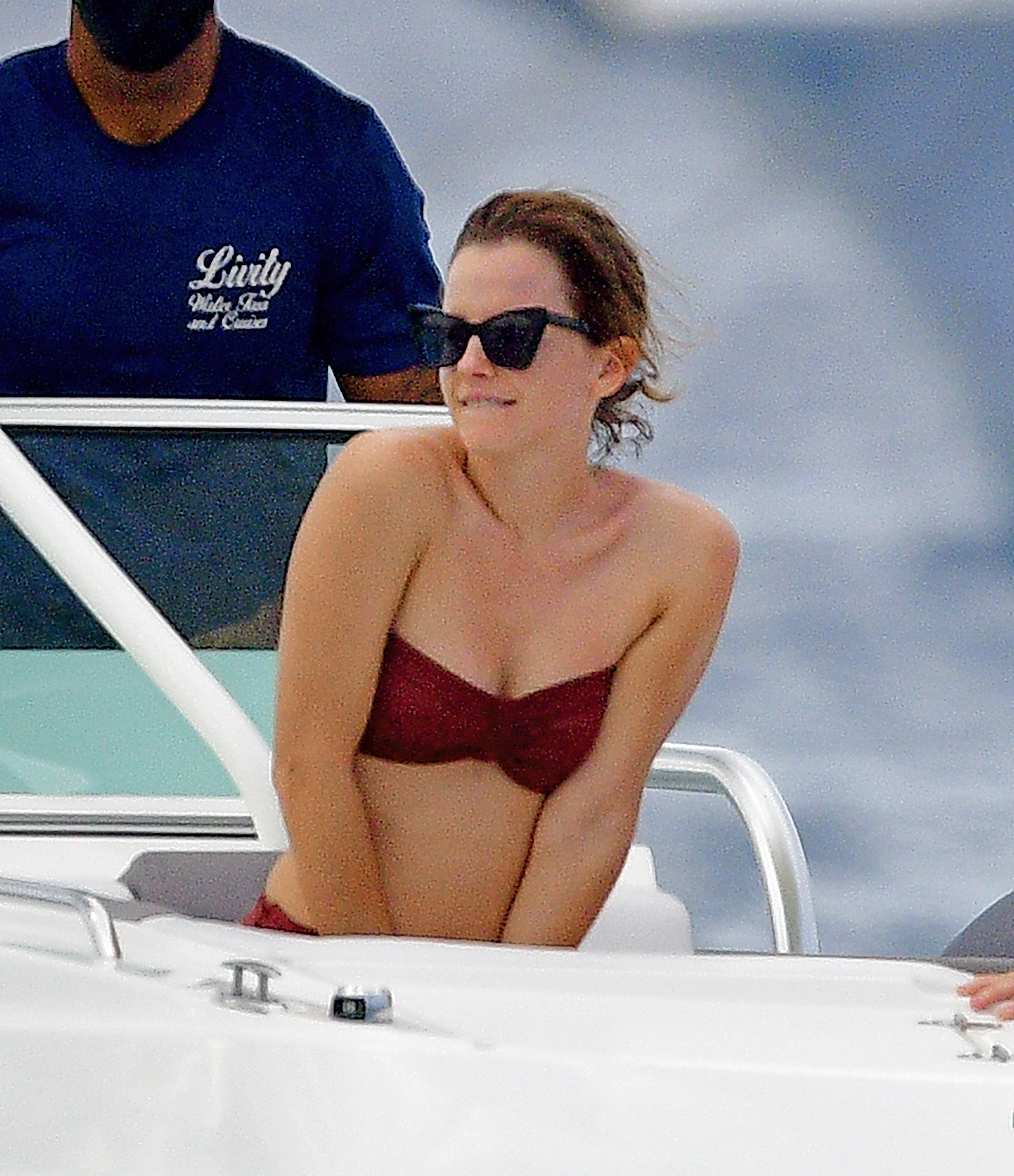EEW_2021candid_dec12_at_a_beach_in_barbados_016.jpg EEW_2021candid_dec12_at_a_beach_in_barbados_016.jpg