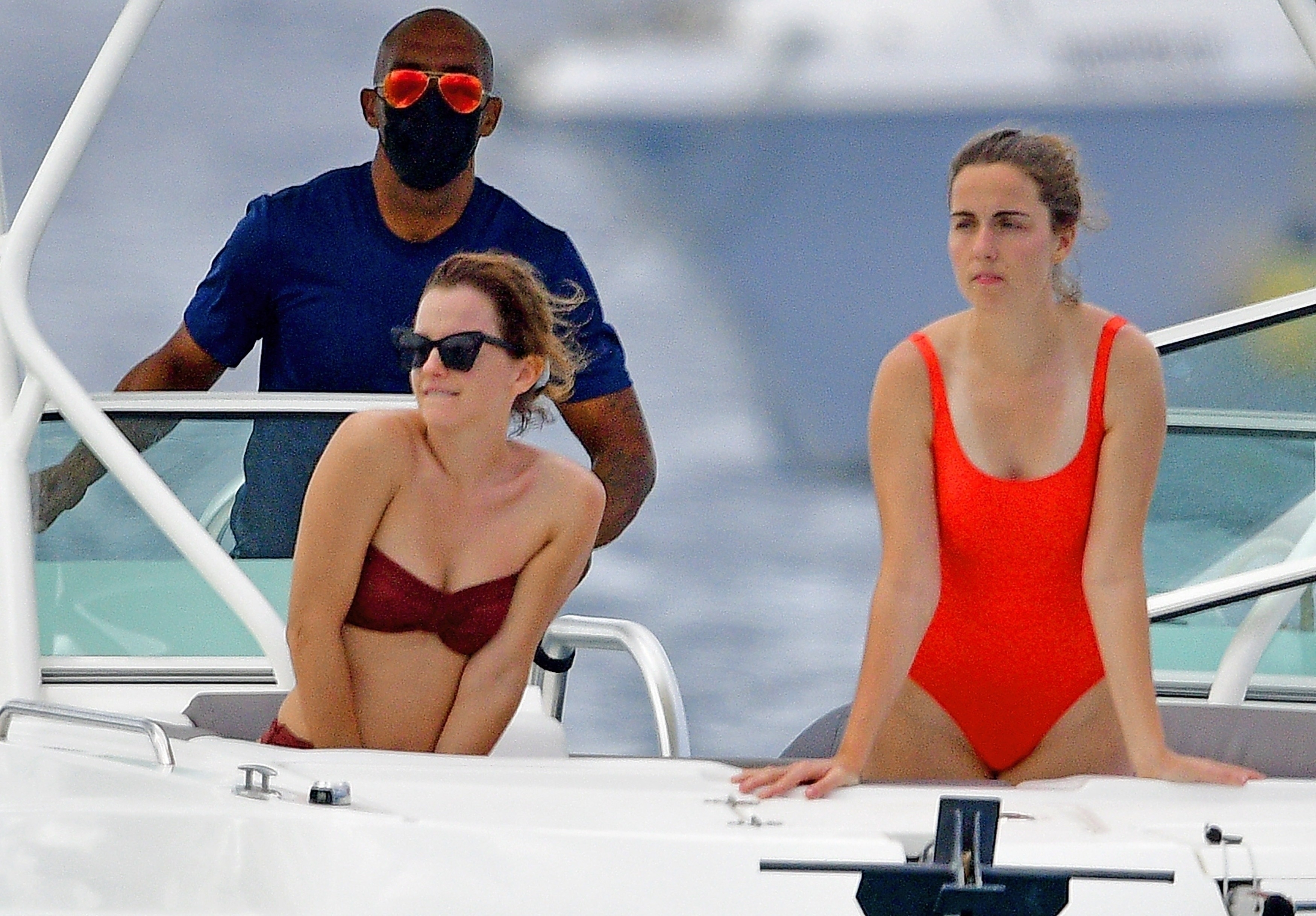 EEW_2021candid_dec12_at_a_beach_in_barbados_017.jpg EEW_2021candid_dec12_at_a_beach_in_barbados_017.jpg