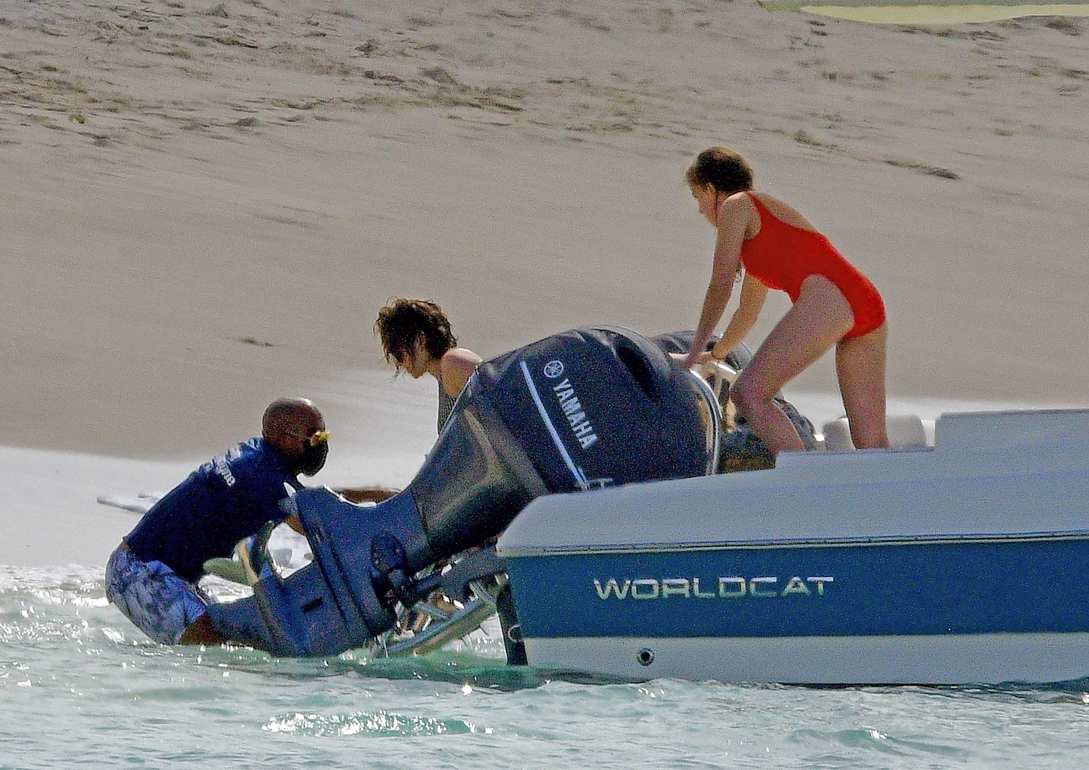 EEW_2021candid_dec12_at_a_beach_in_barbados_050.jpg