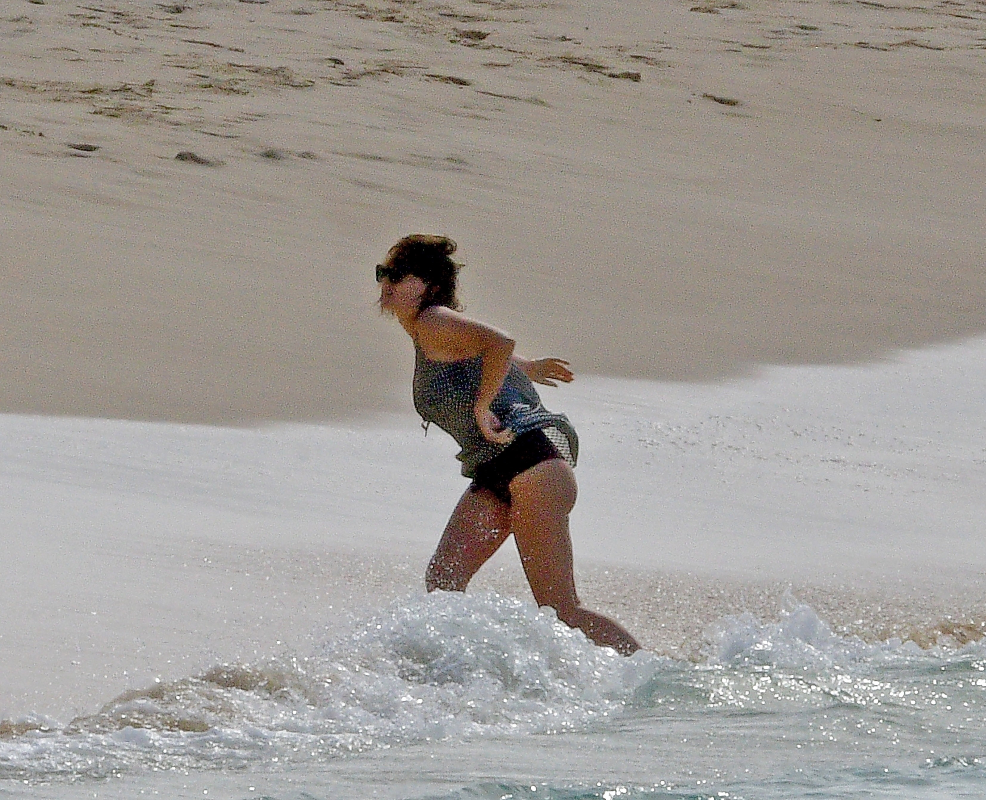 EEW_2021candid_dec12_at_a_beach_in_barbados_054.jpg