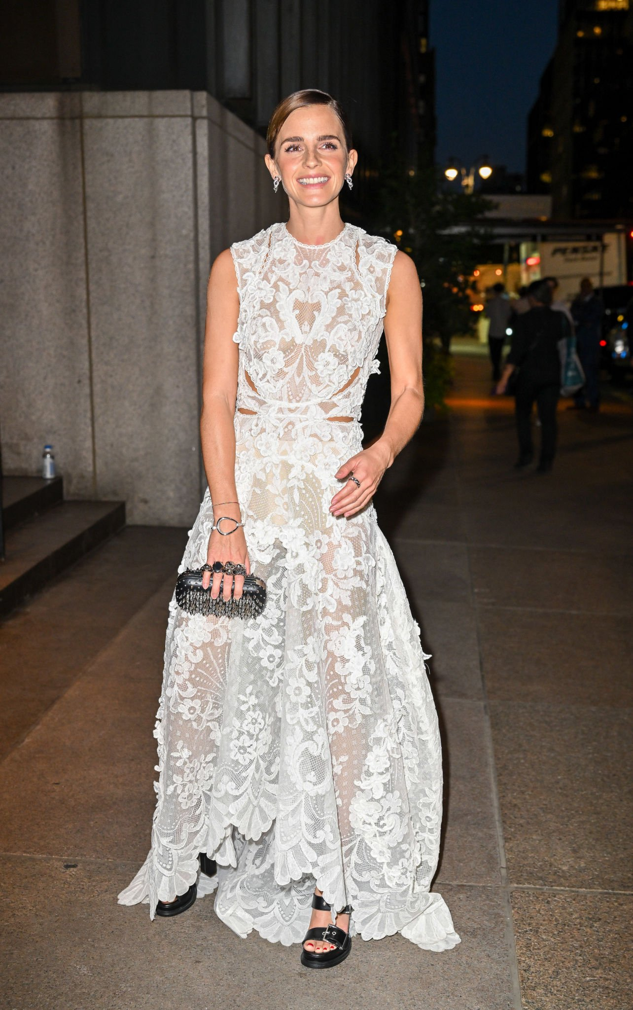 EEW_2022_sept15_arrival_kering_foundation_dinner_037.png