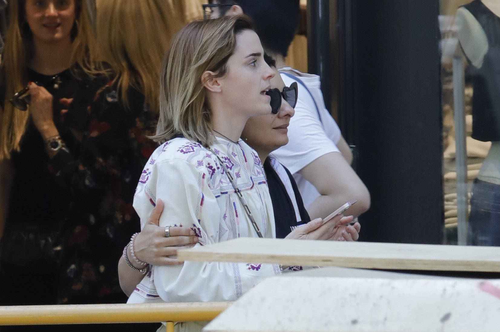 EEW_2022candid_june1_shopping_in_barcelona_013.jpeg