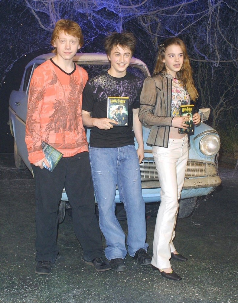 EEW_2003event_april8_harry_potter_cos_dvd_launch_party_020.jpg