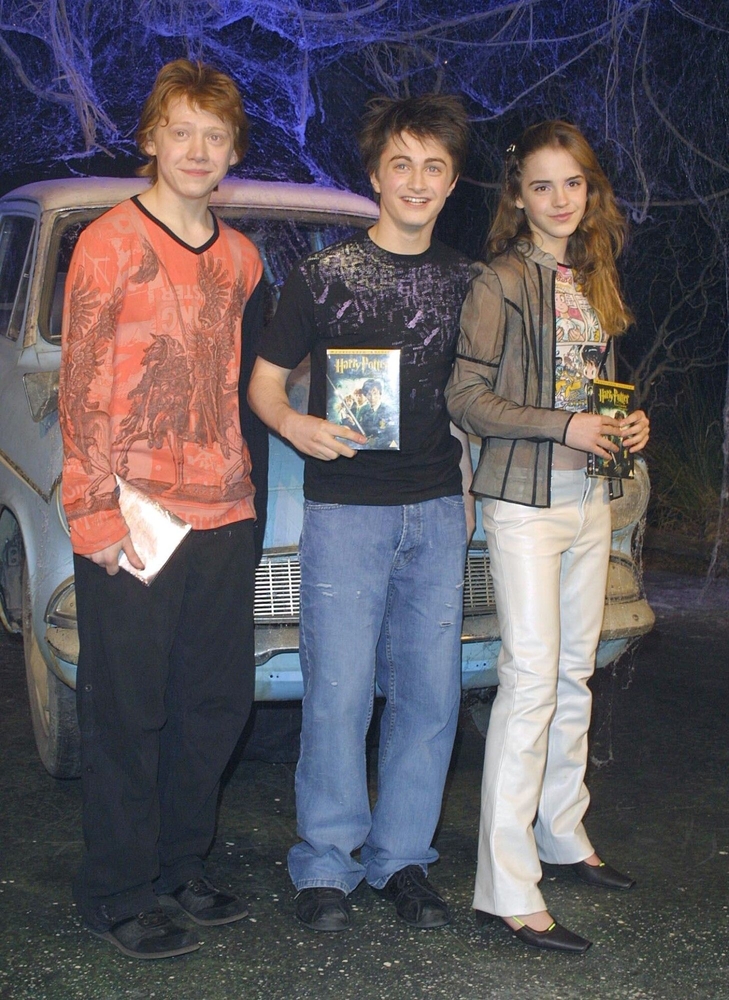 EEW_2003event_april8_harry_potter_cos_dvd_launch_party_023.jpg