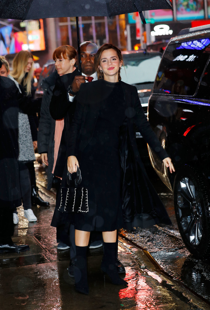 EEW_2017candid_mar10_goodmorning_america_in_nyc_arrival_03.jpg