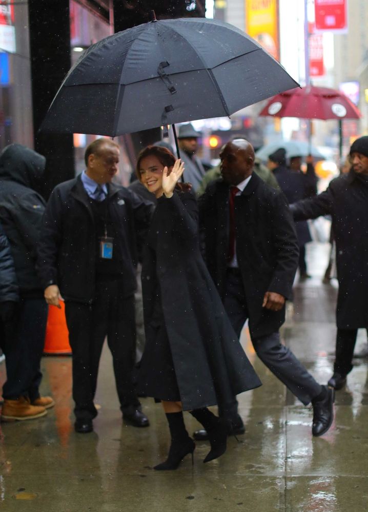 EEW_2017candid_mar10_goodmorning_america_in_nyc_arrival_107.jpg