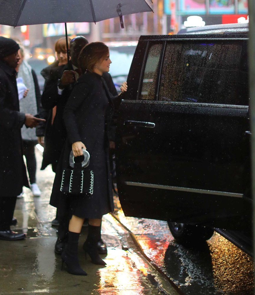 EEW_2017candid_mar10_goodmorning_america_in_nyc_arrival_78.jpg