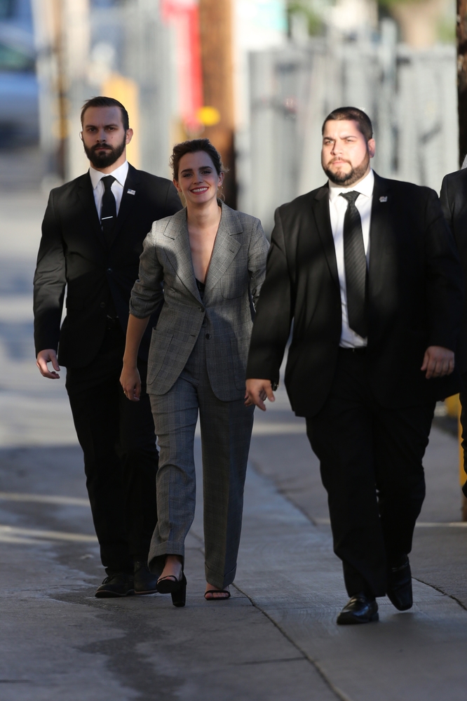 EEW_2017candid_mar6_arrives_to_jimmy_kimmel_live_in_la_07.jpg