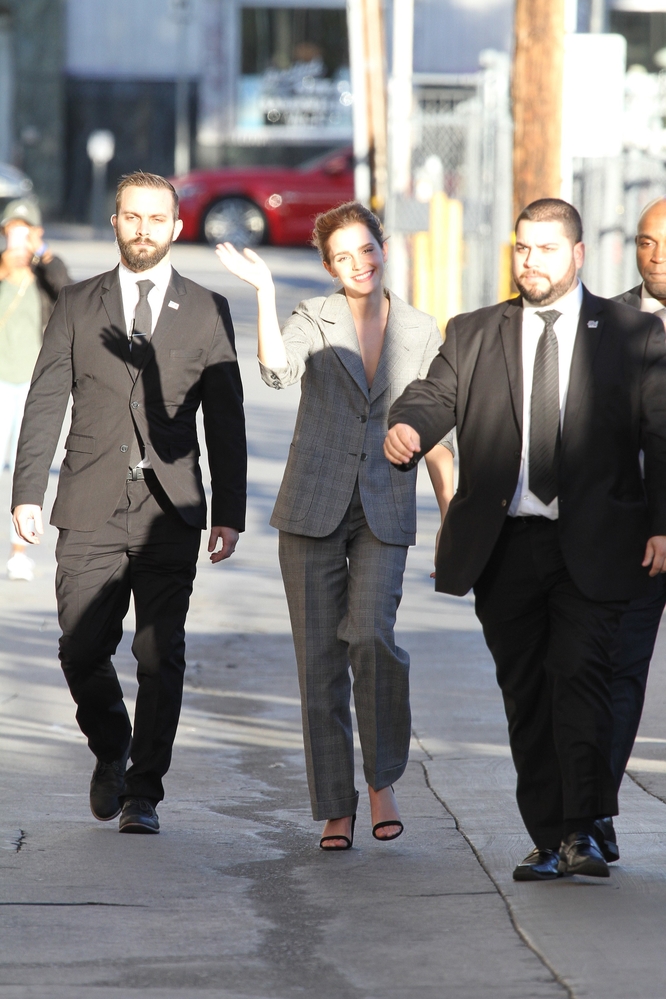 EEW_2017candid_mar6_arrives_to_jimmy_kimmel_live_in_la_22.jpg