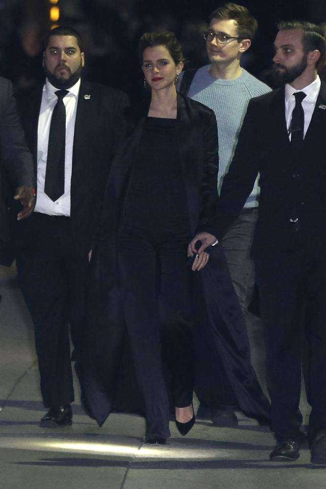 EEW_2017candid_mar6_leaves_kimmel_live_in_la_031.jpg