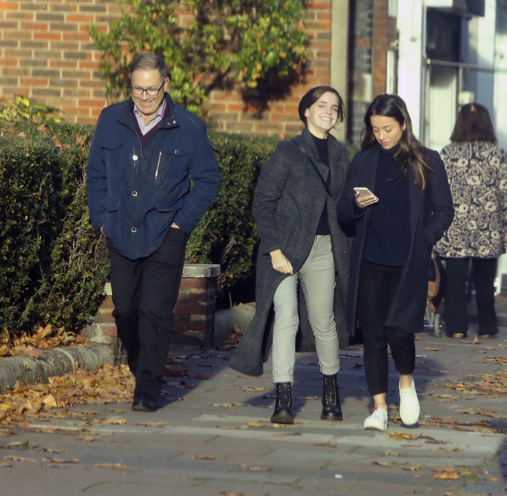 EEW_2017candid_nov10_out_in_north_london_003.jpg