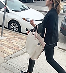 EEW_2019candid_out_for_coffee_in_venice_ca_020.jpg