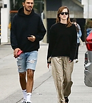 EEW_2019candid_out_in_venice_ca_004.jpg